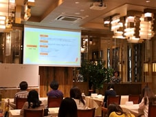 �}�l�[�Z�~�i�[�������X�E�B�[�c���q��b�Z�~�i�[�bFP�I�t�B�X�r�v����